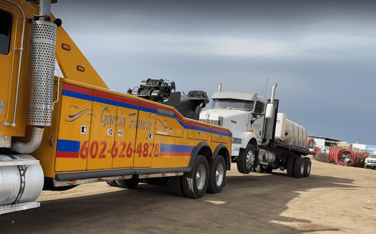 Garcia Family Towing (1)